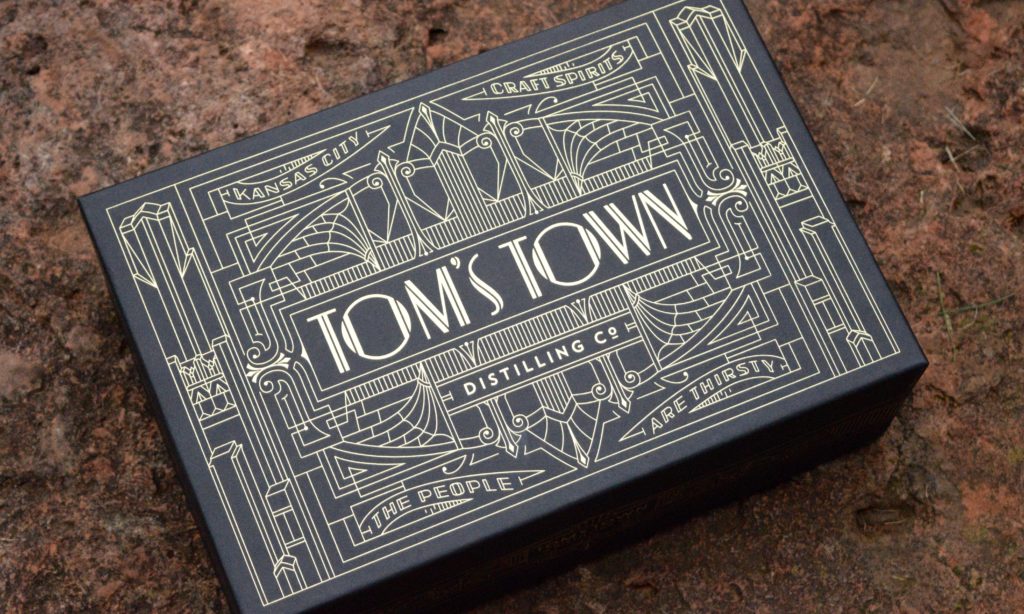 toms_town_box
